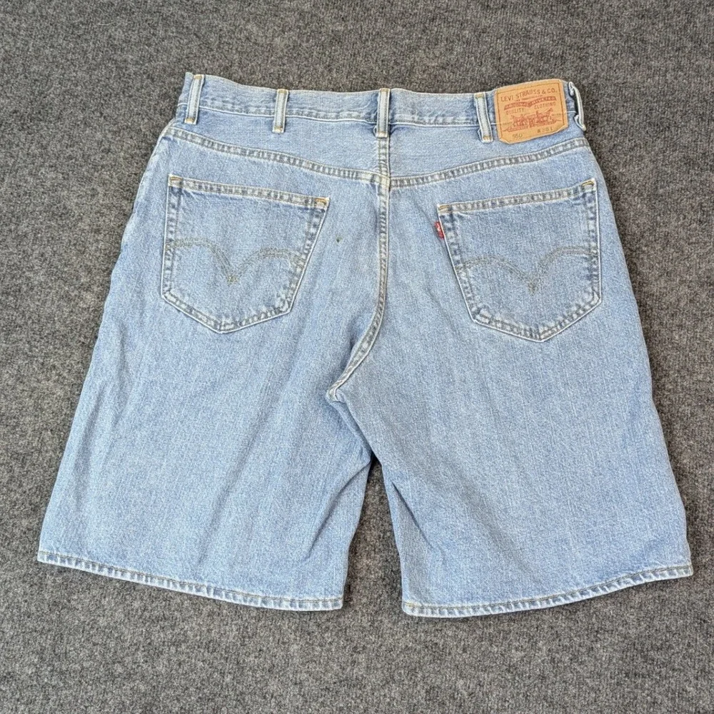 Levis levi 550